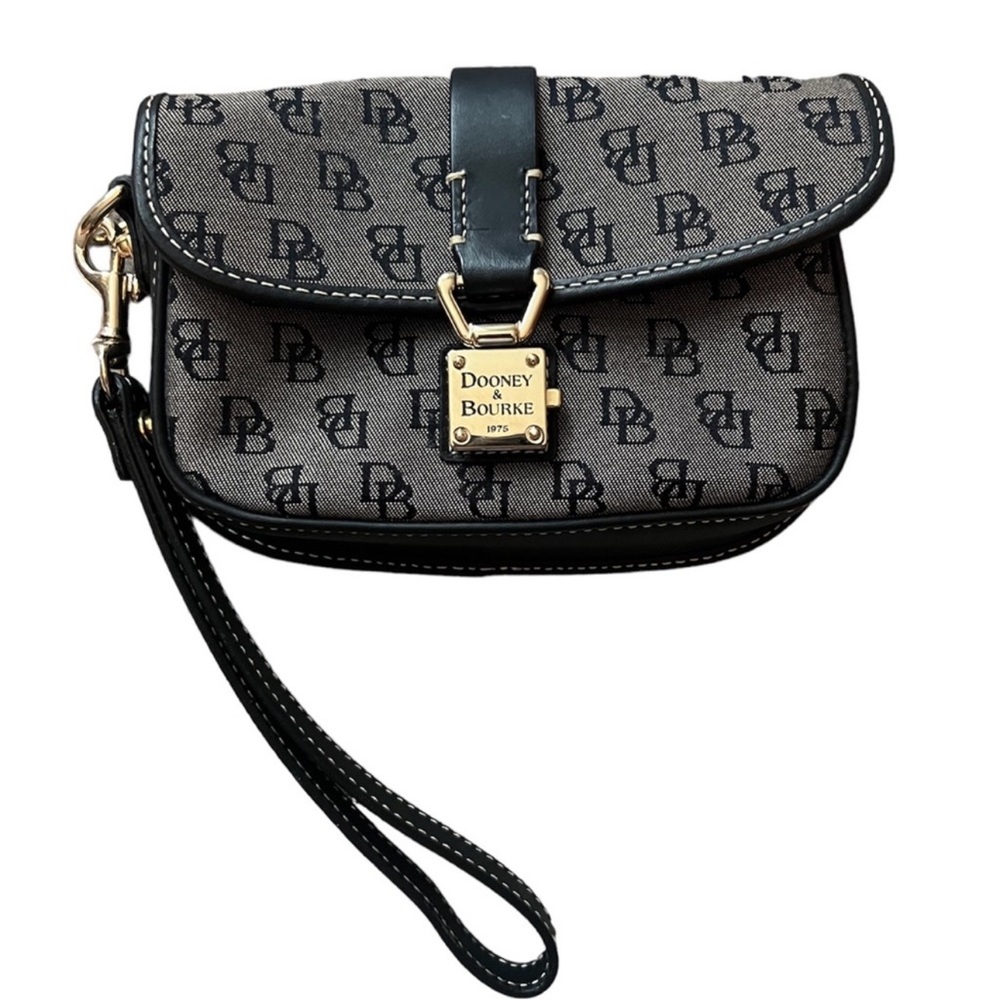Dooney and Bourke wristlet
